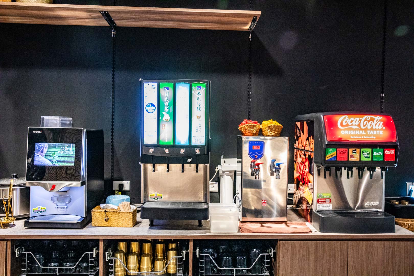 桃園麻辣鍋吃到飽,超夯川麻辣鍋桃園愛買店