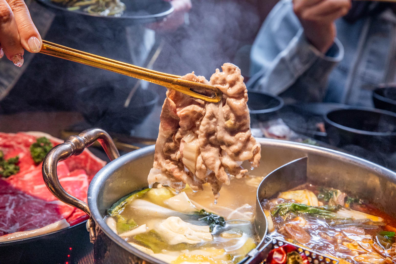 桃園麻辣鍋吃到飽,超夯川麻辣鍋桃園愛買店