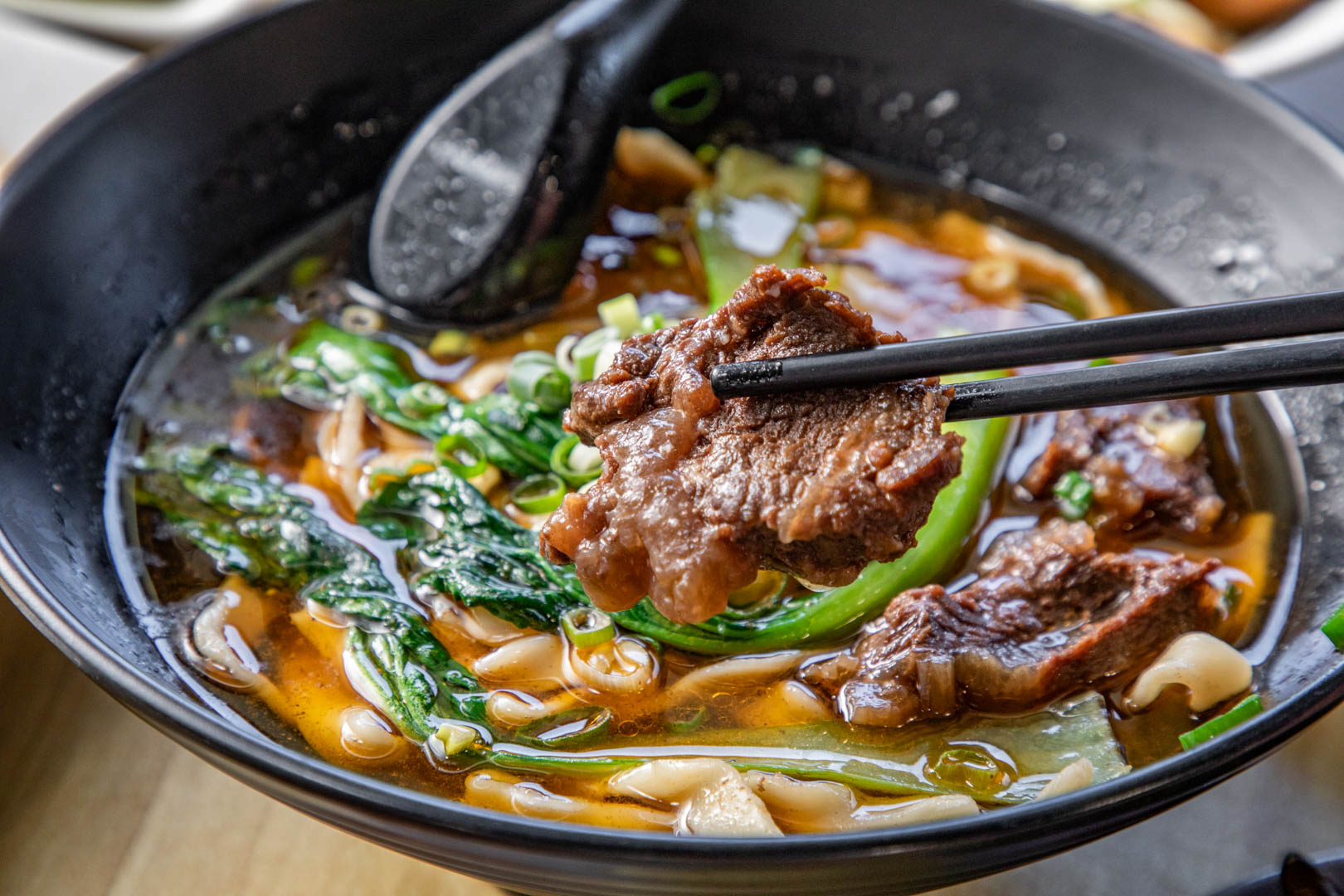 中壢牛肉麵,鍾小勤麵食館