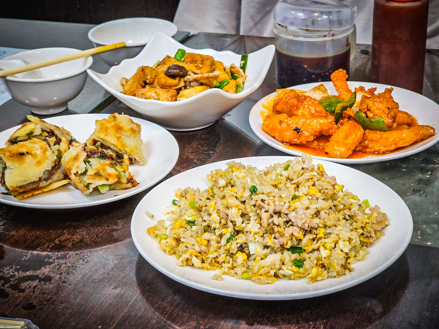 網站近期文章：董記小館｜網路上資料極少但可是在地人大推好吃小館，低調經營20年歷史平價熱炒