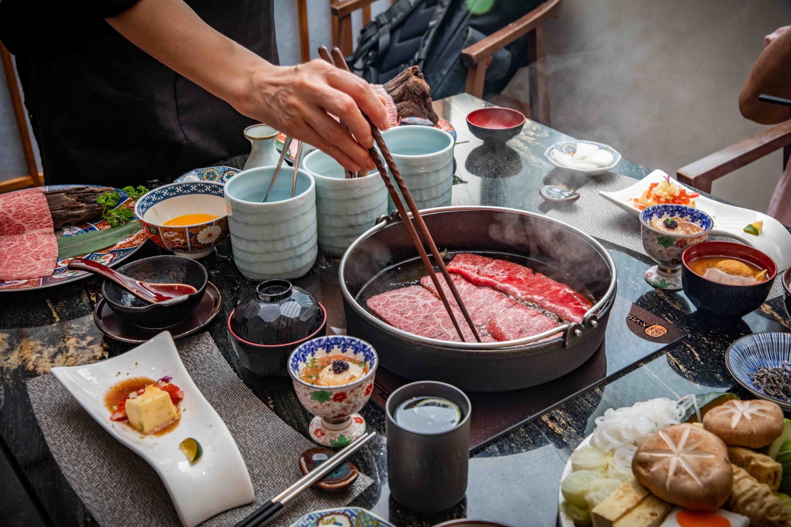台北聚餐,台北餐廳,台北約會,台北頂級壽喜燒,台北美食 @大手牽小手。玩樂趣