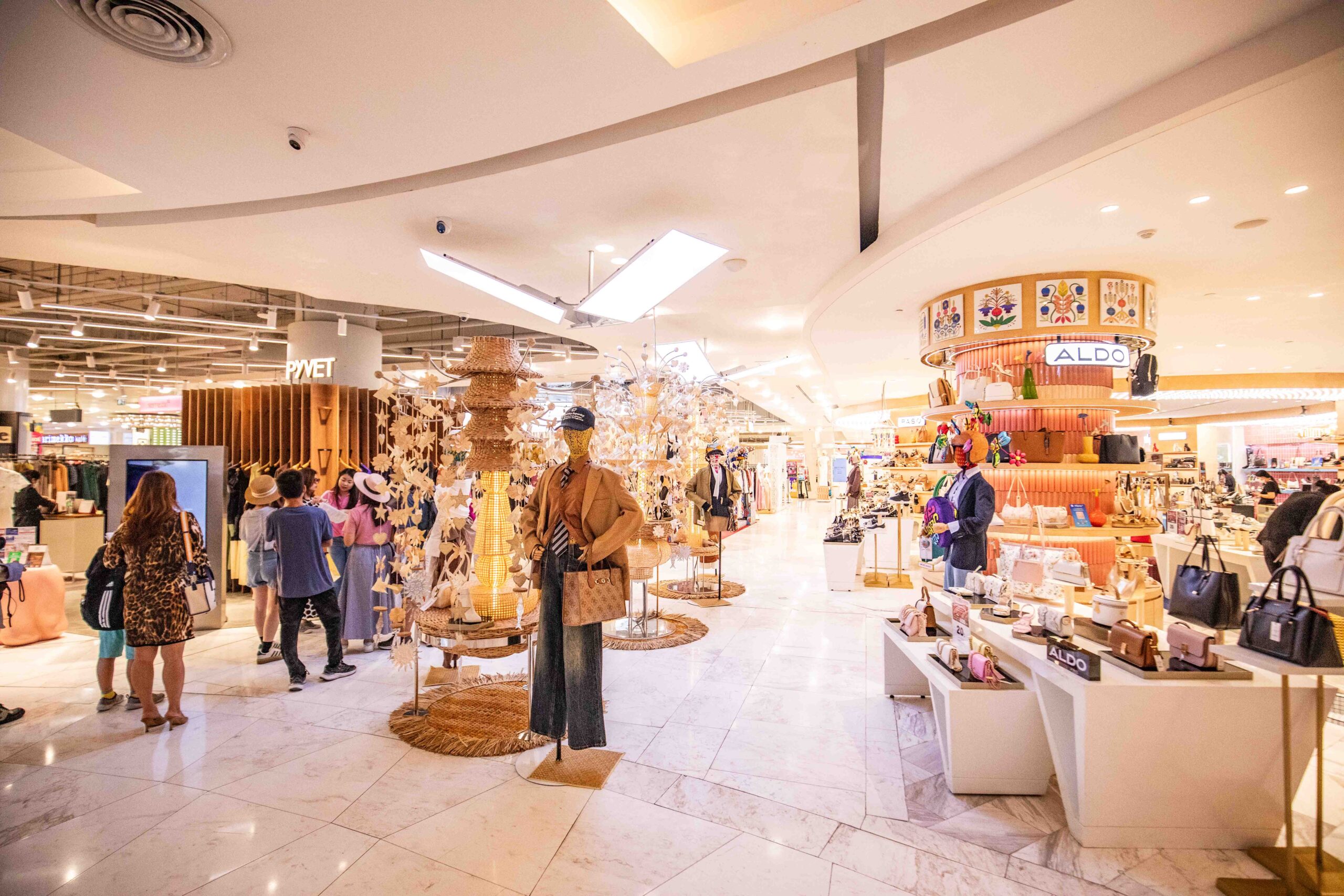 曼谷百貨公司,EMPORIUM、EMQUARTIER、EMSPHERE