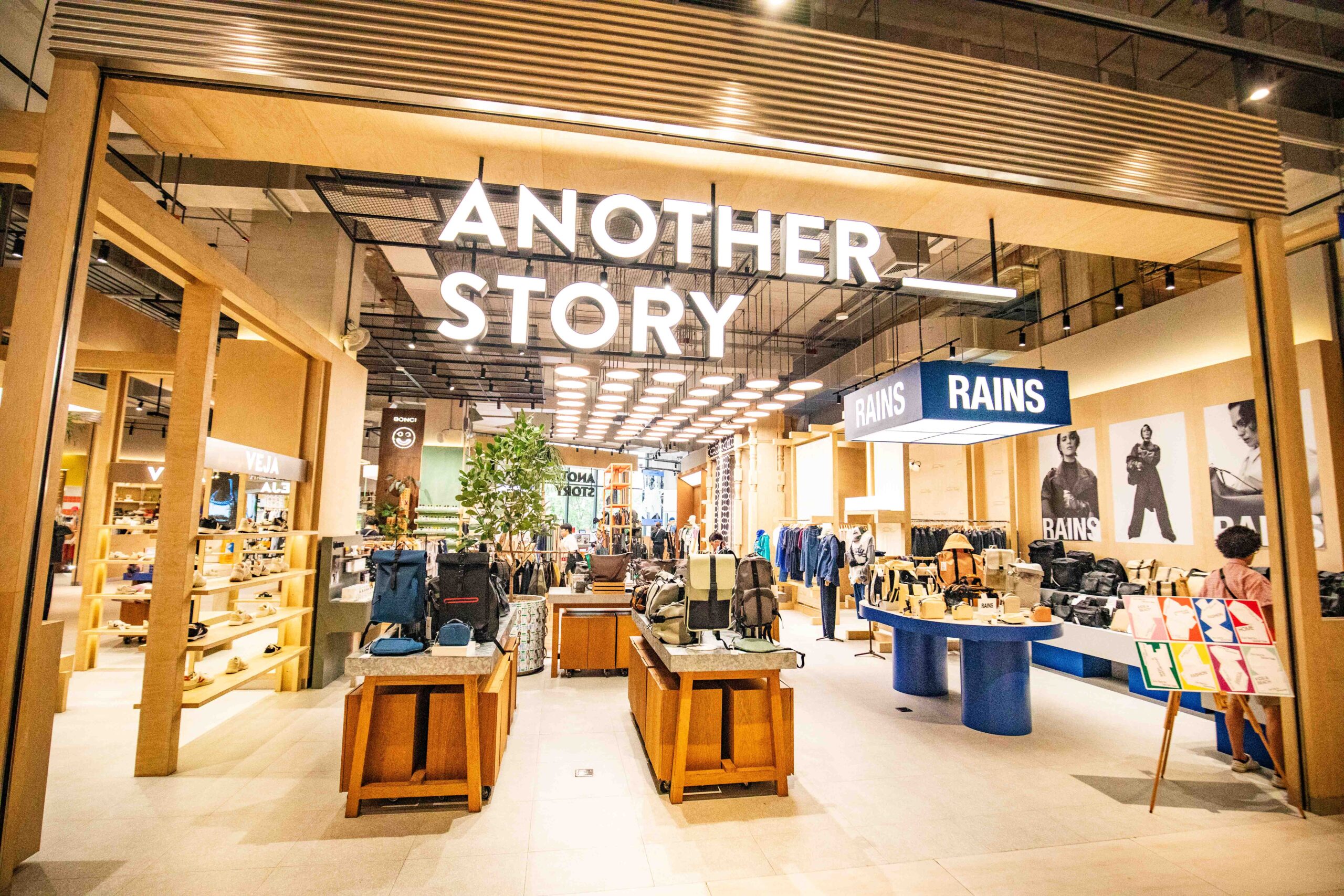 曼谷百貨公司,EMPORIUM、EMQUARTIER、EMSPHERE