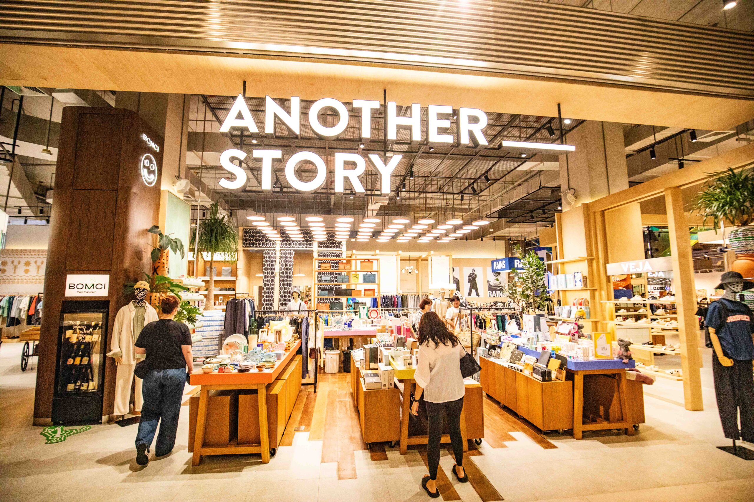 曼谷百貨公司,EMPORIUM、EMQUARTIER、EMSPHERE