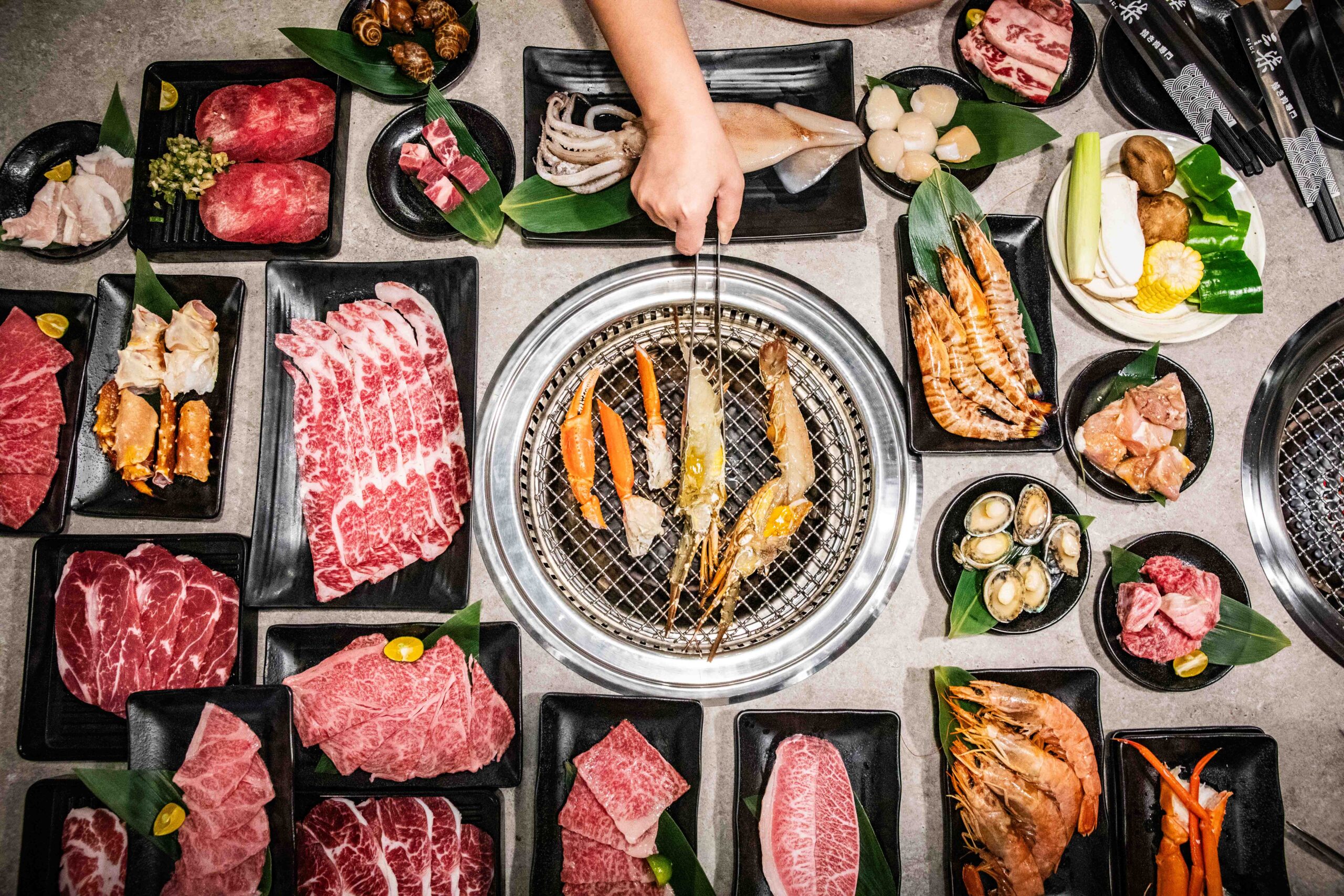 網站近期文章：三柒燒肉大安敦化店｜台北最狂燒肉吃到飽！燒肉控必吃一波，日本A5和牛＋龍蝦＋帝王蟹通通無限吃，爽度破表